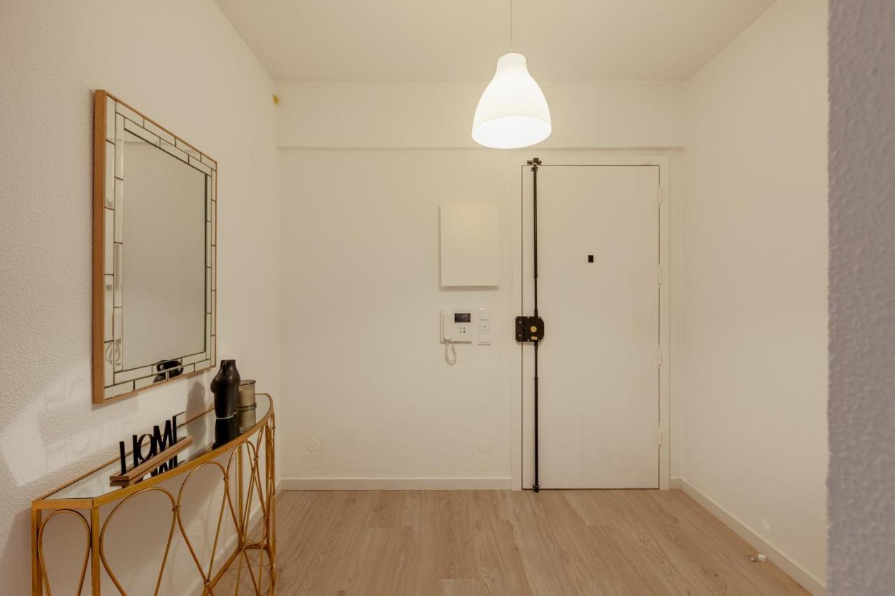Elegant 3 Bedroom Apt - City Centre - Garage - Metro Lisboa Exterior foto